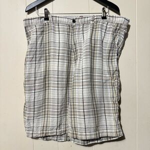 Tommy Bahama Shorts Plaid  Men Size 40